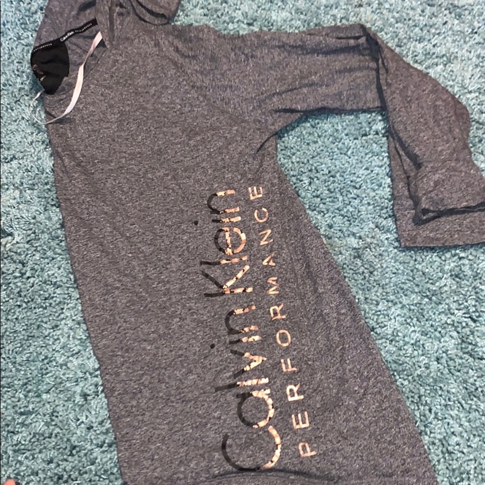 🤍🤍🤍Calvin Klein Hooded Top🤍🤍🤍